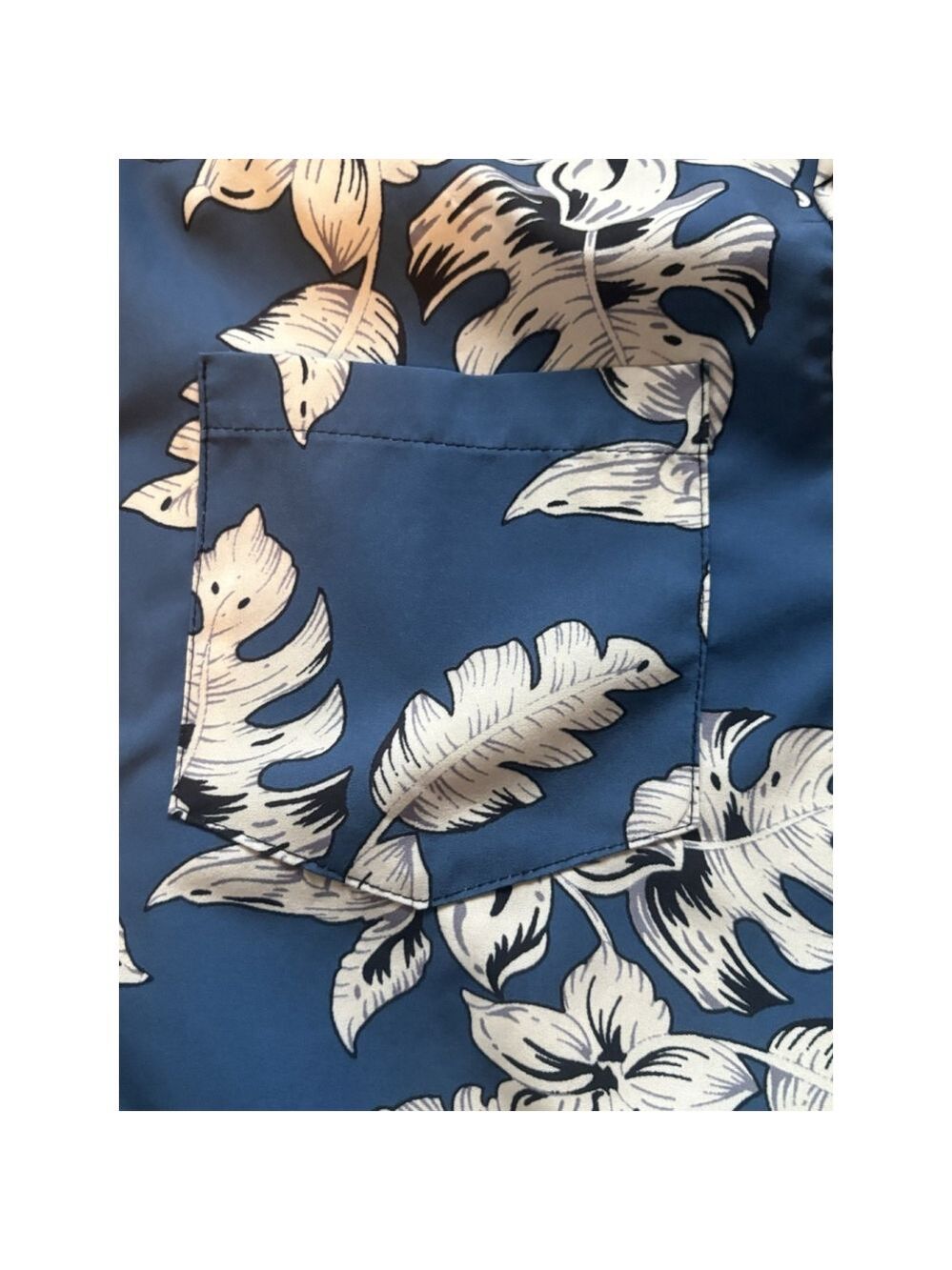 SHEIN Men’s Tropical Hawaiian Shirt Blue White Floral Palm Leaf Short Sleeve L - Picture 5 of 5